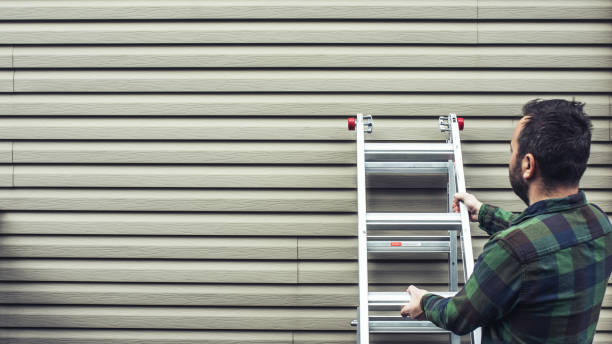 Best Residential Vinyl Siding Installation  in River Hills, WI